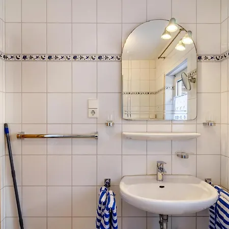 Inselkate בורקום